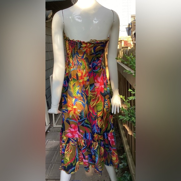 Sleeveless Arie Summer Dress - Picture 3 of 8